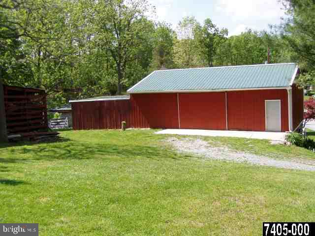 769 Dellinger School Road Red Lion, PA 17356 - Photo 6 of 9