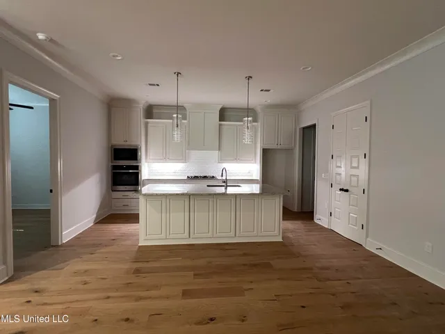 $392,000 | 1911 Freedom Ring Drive, Brandon, MS 39047