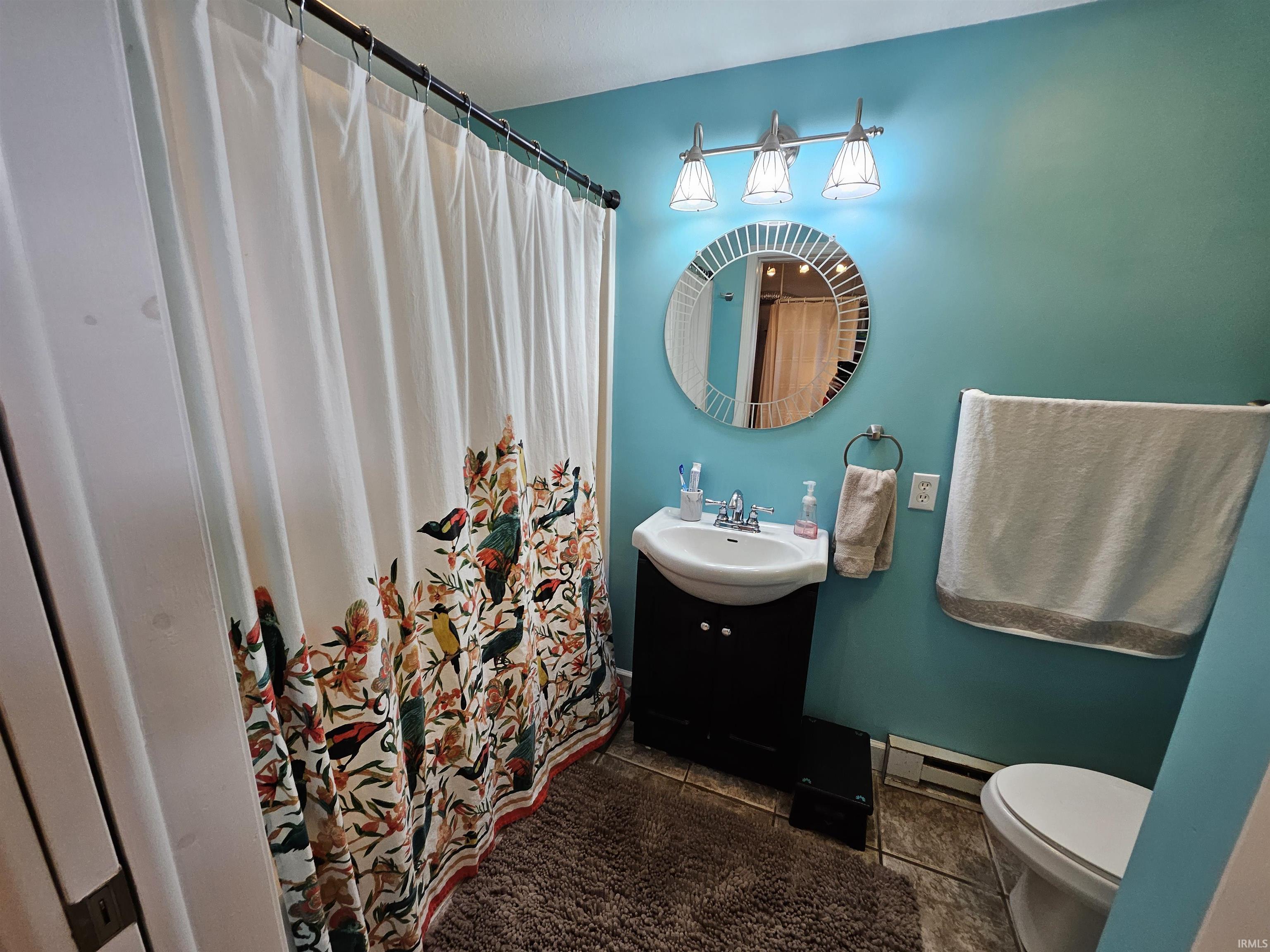 8229 Carroll Road Churubusco, IN 46723 - Photo 16 of 28 Gallery Image 16