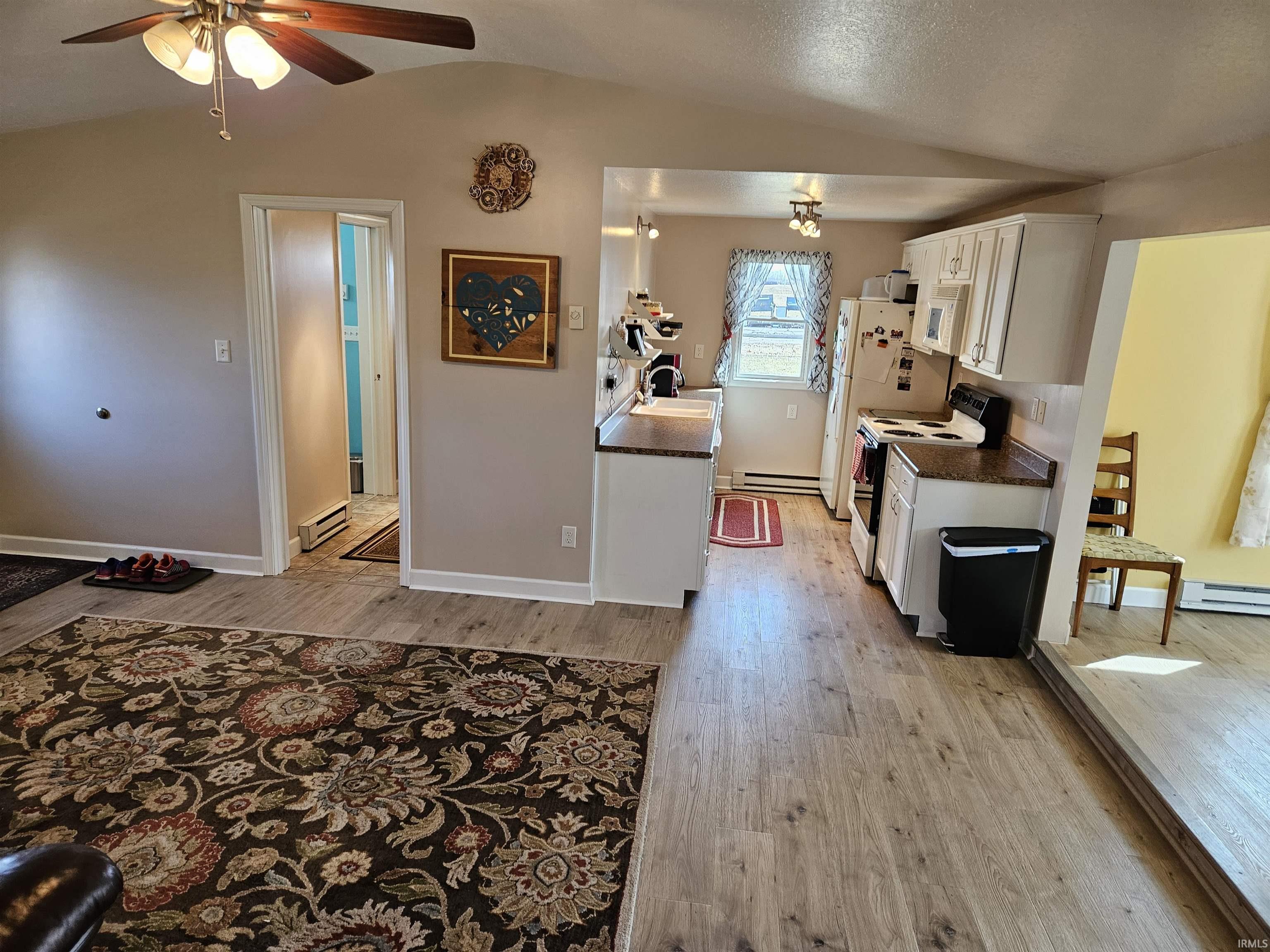8229 Carroll Road Churubusco, IN 46723 - Photo 7 of 28 Gallery Image 7