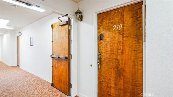 $369,999 | 250 East Fern Avenue, Unit 210, Redlands, CA 92373
