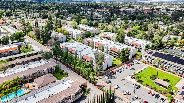 $369,999 | 250 East Fern Avenue, Unit 210, Redlands, CA 92373