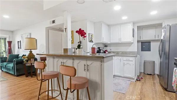 $369,999 | 250 East Fern Avenue, Unit 210, Redlands, CA 92373