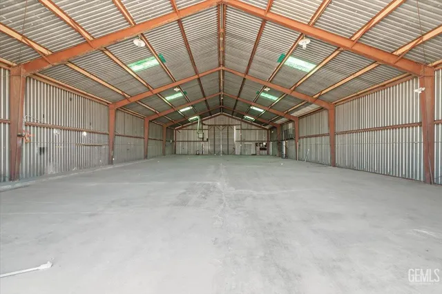 a view of a room with an empty space