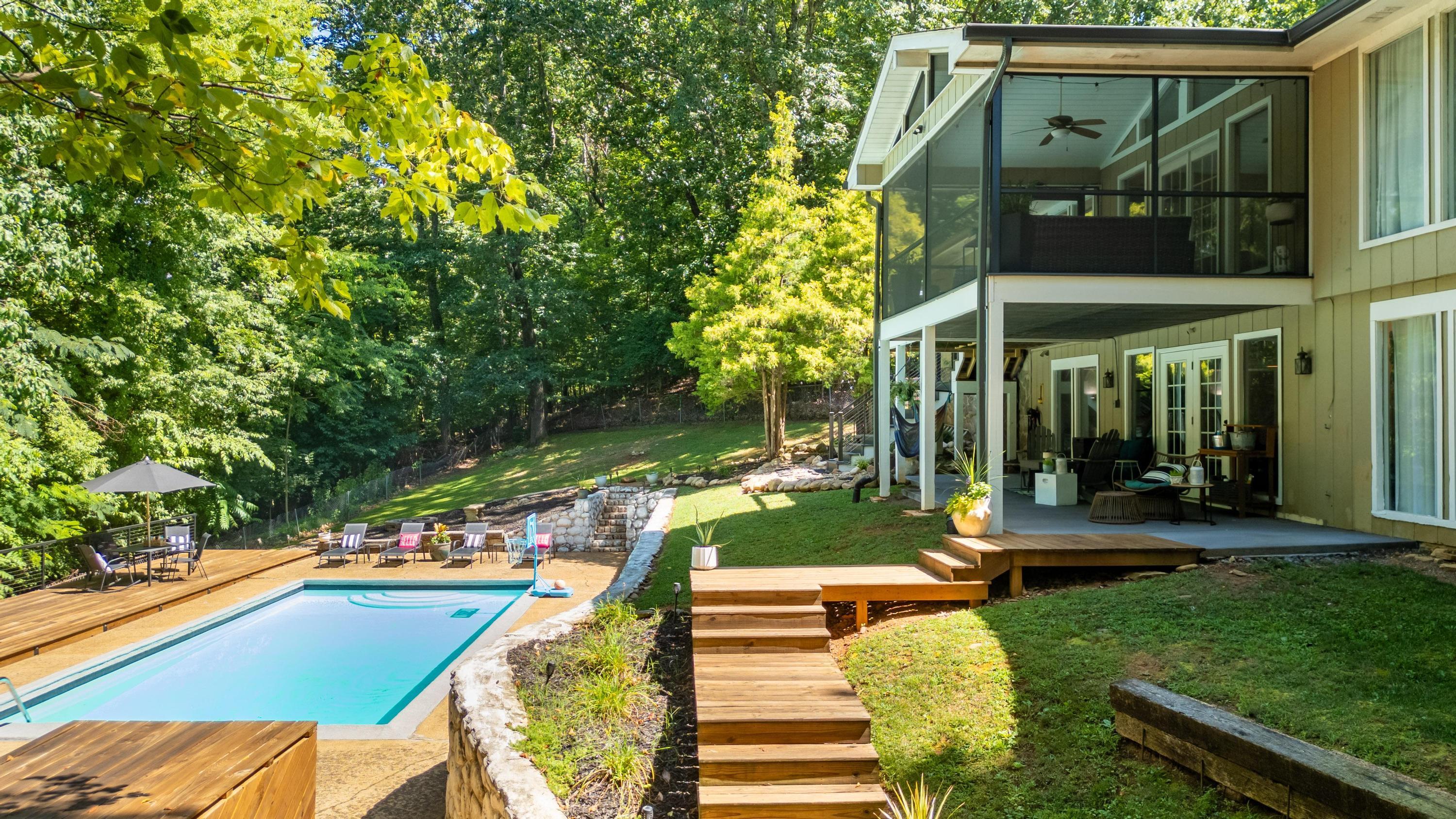 5311 Fairview Road Hixson, TN 37343 - Photo 8 of 40 Inground Pool