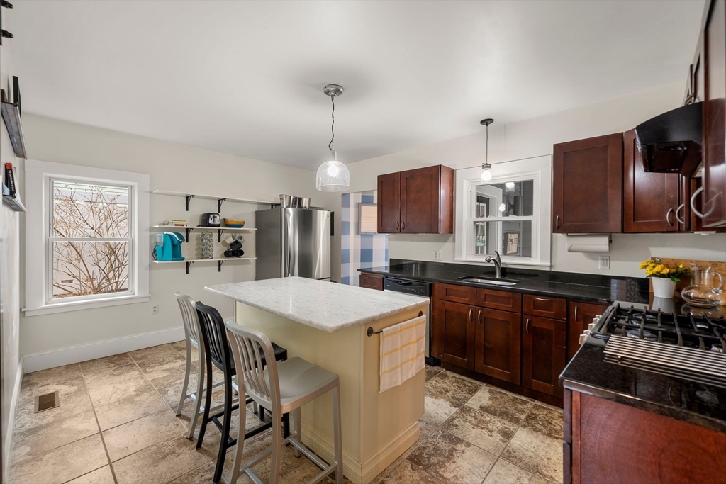 103 Orange Street Reading, MA 01867 - Photo 13 of 38