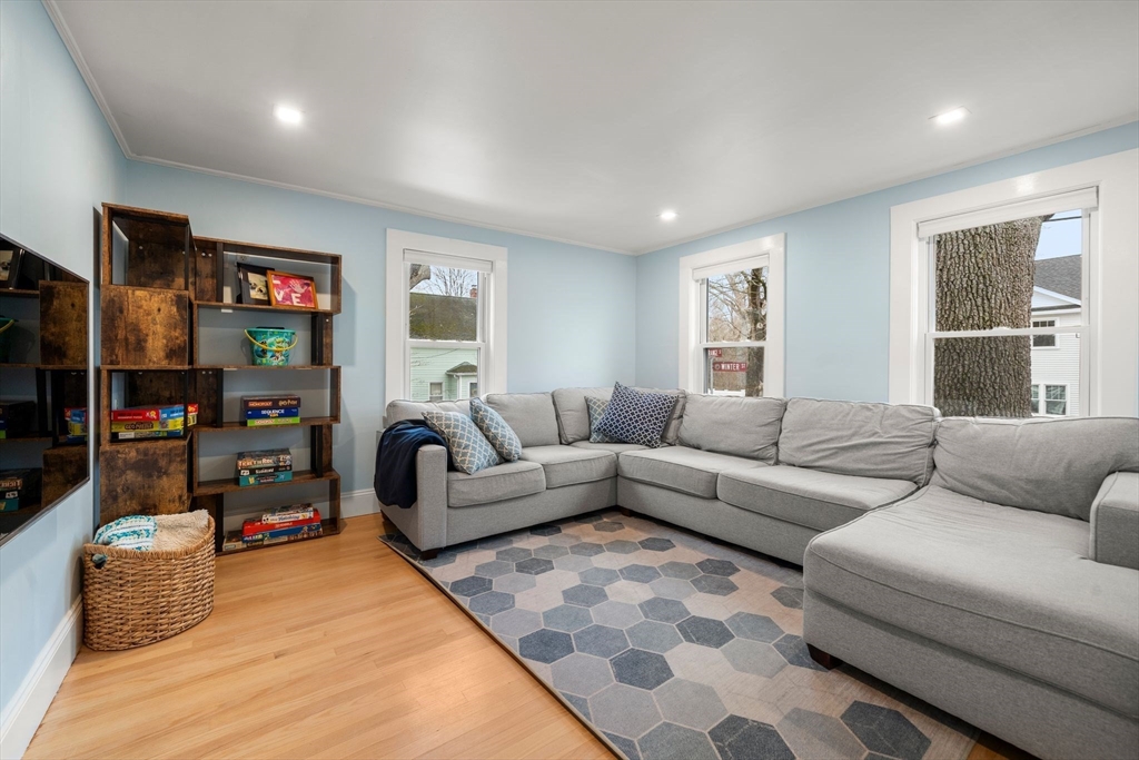 103 Orange Street Reading, MA 01867 - Photo 5 of 38