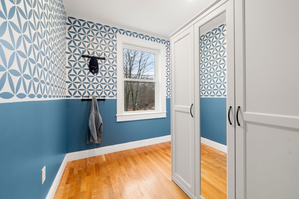 103 Orange Street Reading, MA 01867 - Photo 10 of 38