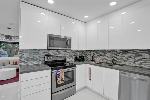 $449,000 | 1605 Northwest 7th Terrace, Fort Lauderdale, FL 33311