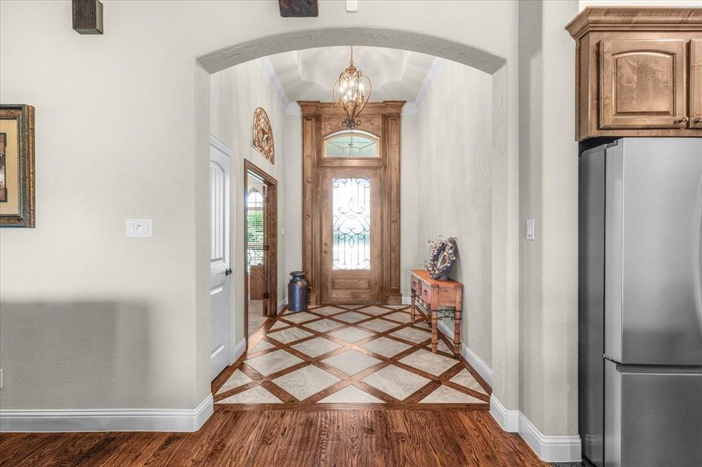 332 Antler Ridge Drive Azle, TX 76020 - Photo 4 of 40