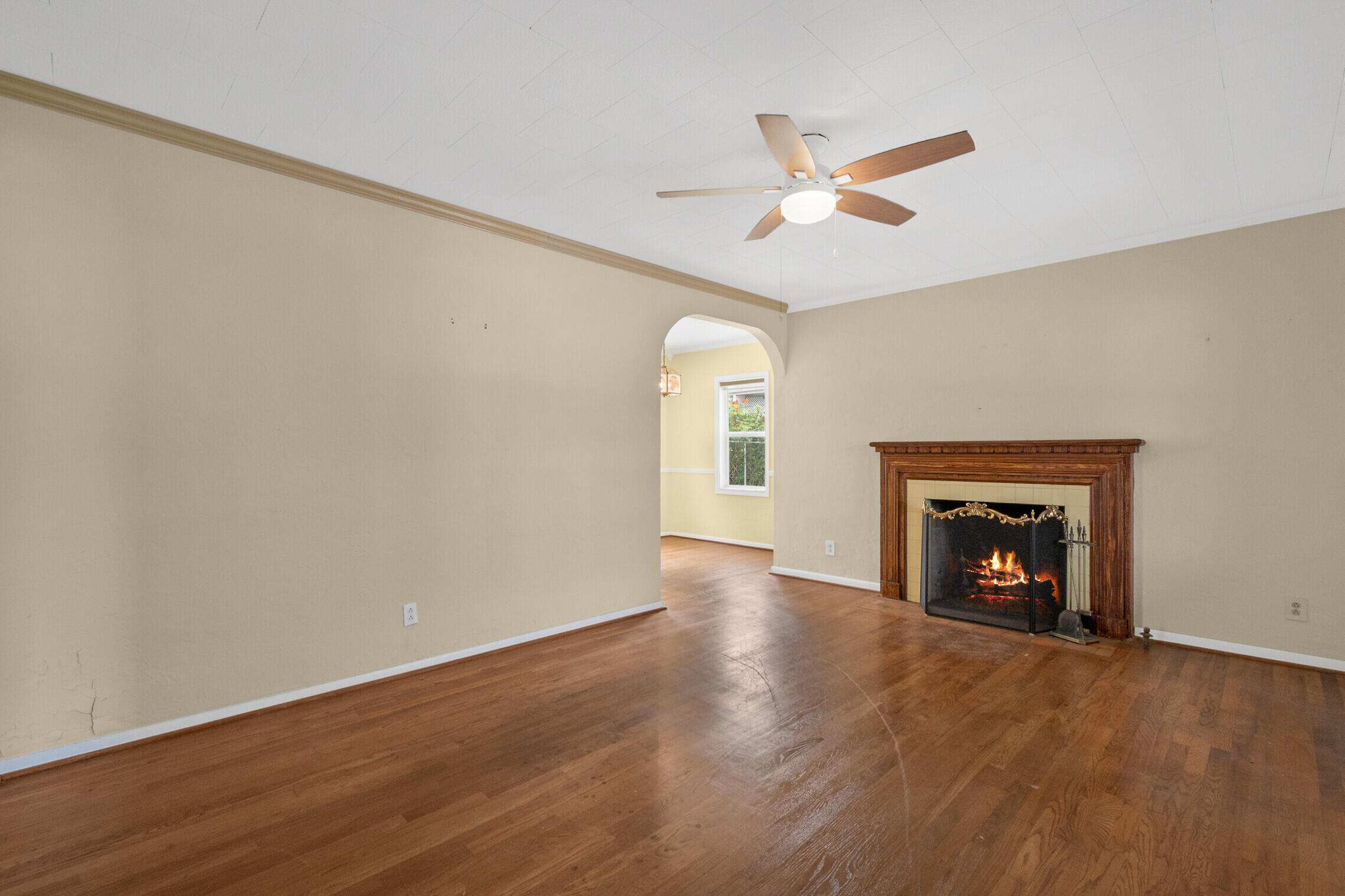 722 Hampton Road West Palm Beach, FL 33405 - Photo 10 of 20 Living Room