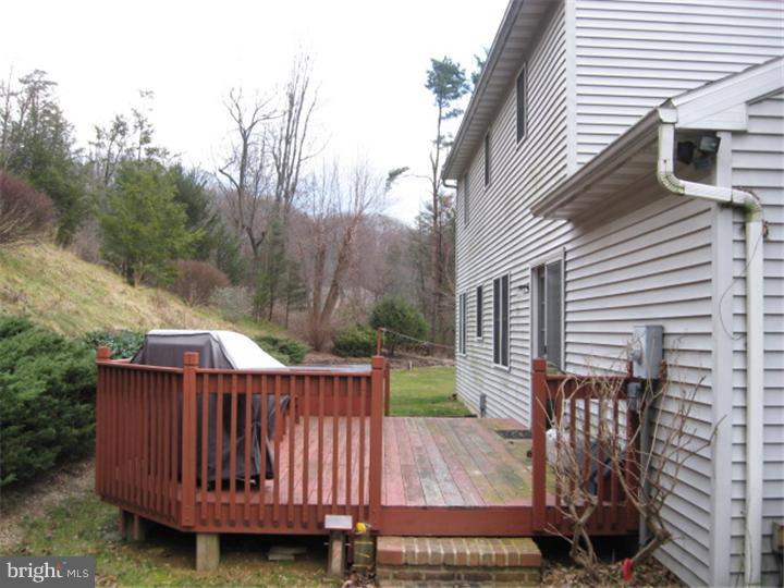 159 Fry Road Fleetwood, PA 19522 - Photo 4 of 22 Gallery Image 4