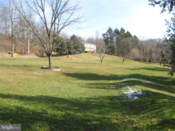 159 Fry Road Fleetwood, PA 19522 - Photo 9 of 22 Gallery Image 9