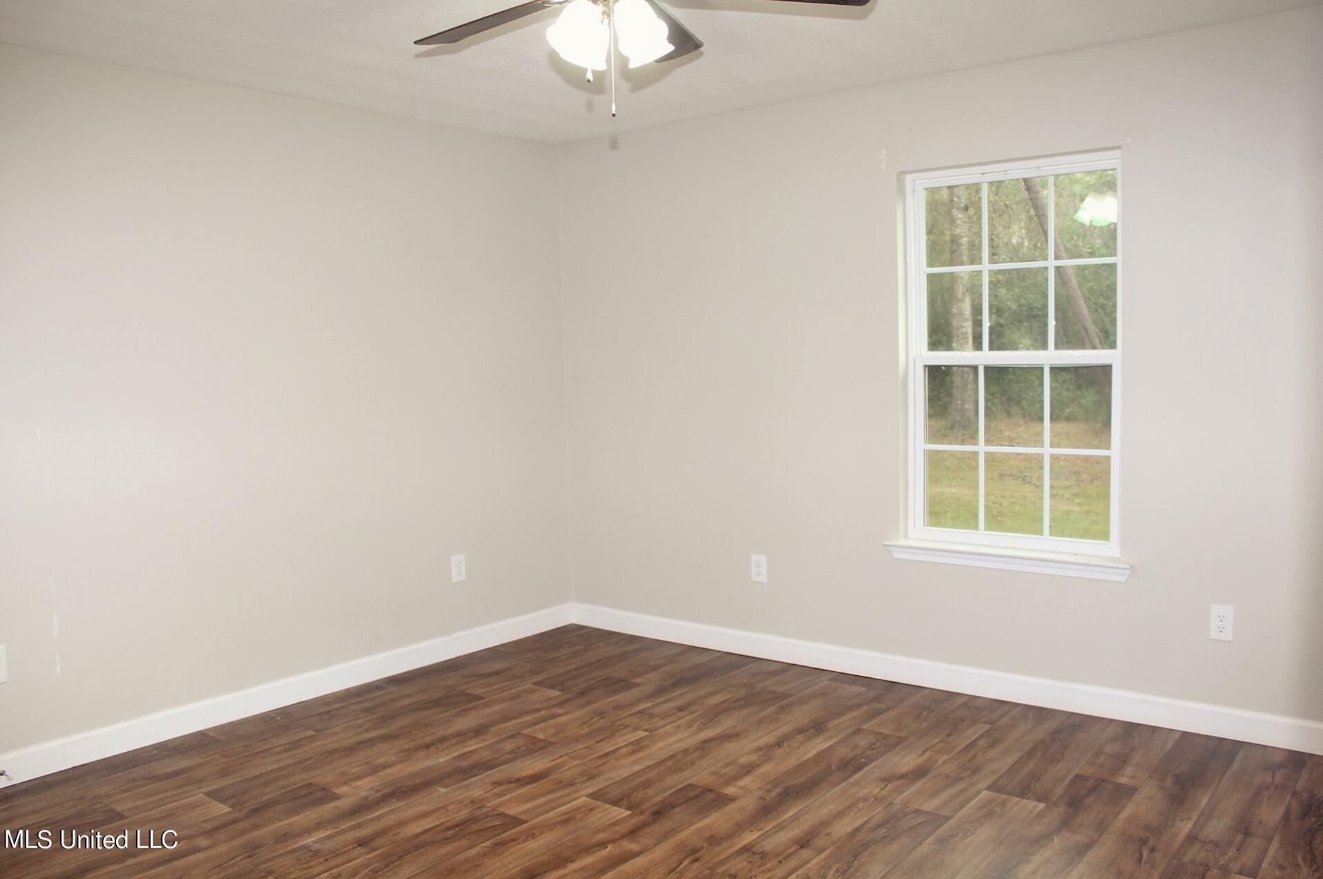 121 Joe Thomas Road Lucedale, MS 39452 - Photo 10 of 17 10-Master Bedroom