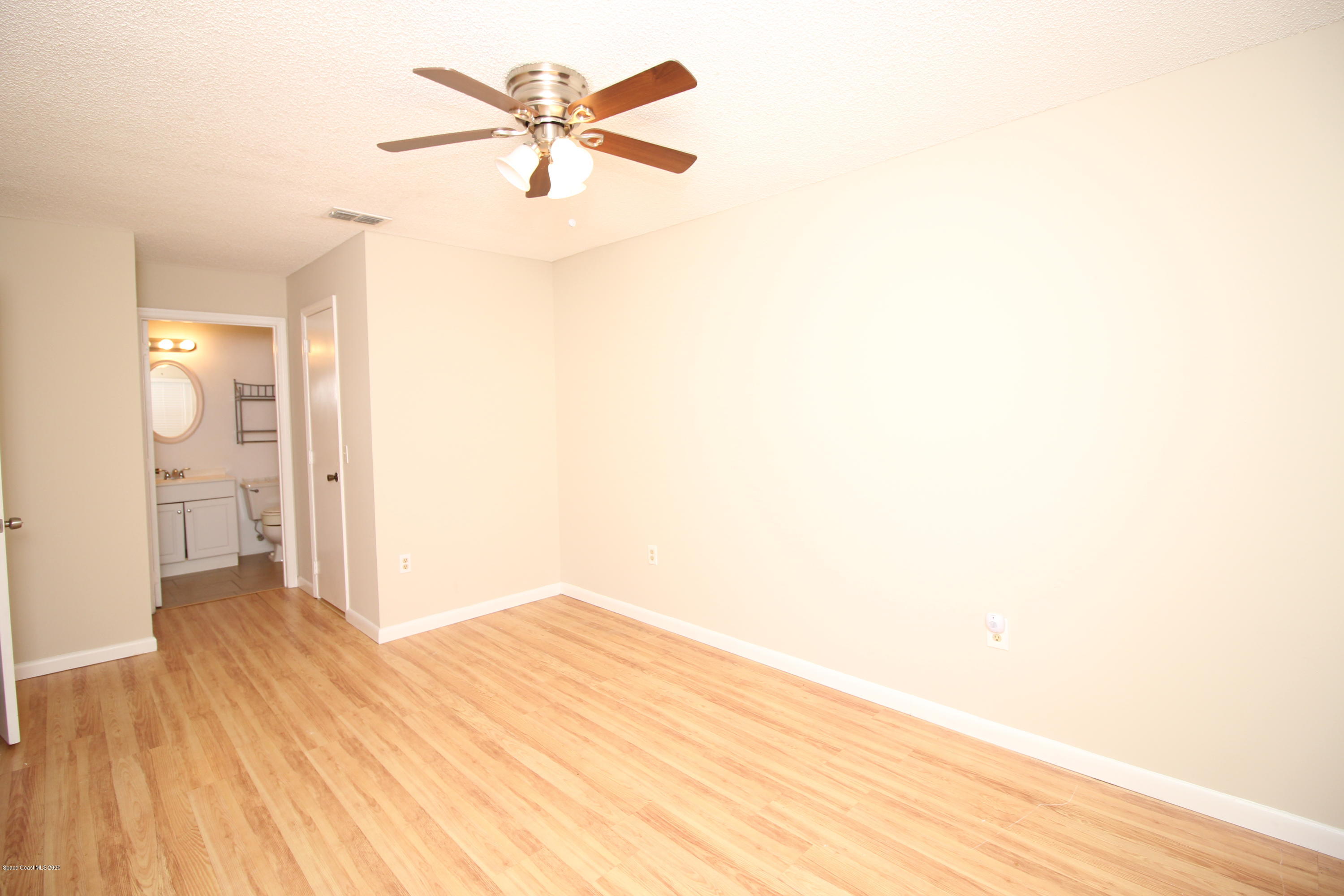 280 Spring Drive, Unit 2 Merritt Island, FL 32953 - Photo 10 of 13 Spring Dr 280 U2 - IMG_2294