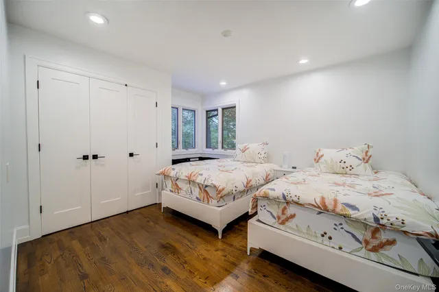 $1,229,000 | 4 Ayr Court, Airmont, NY 10901