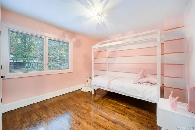 $1,229,000 | 4 Ayr Court, Airmont, NY 10901