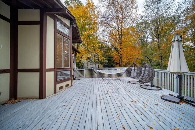 $1,229,000 | 4 Ayr Court, Airmont, NY 10901