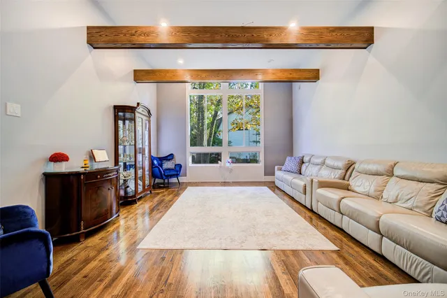 $1,229,000 | 4 Ayr Court, Airmont, NY 10901