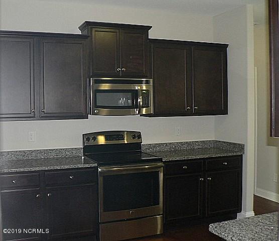 216 Brook Crossing Road Swansboro, NC 28584 - Photo 36 of 51 Kitchen2
