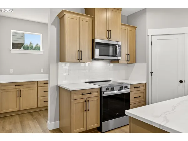 $569,900 | 2842 Northeast Justus Avenue, Unit 29, Estacada, OR 97023