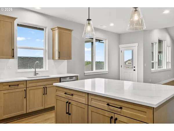 $569,900 | 2842 Northeast Justus Avenue, Unit 29, Estacada, OR 97023