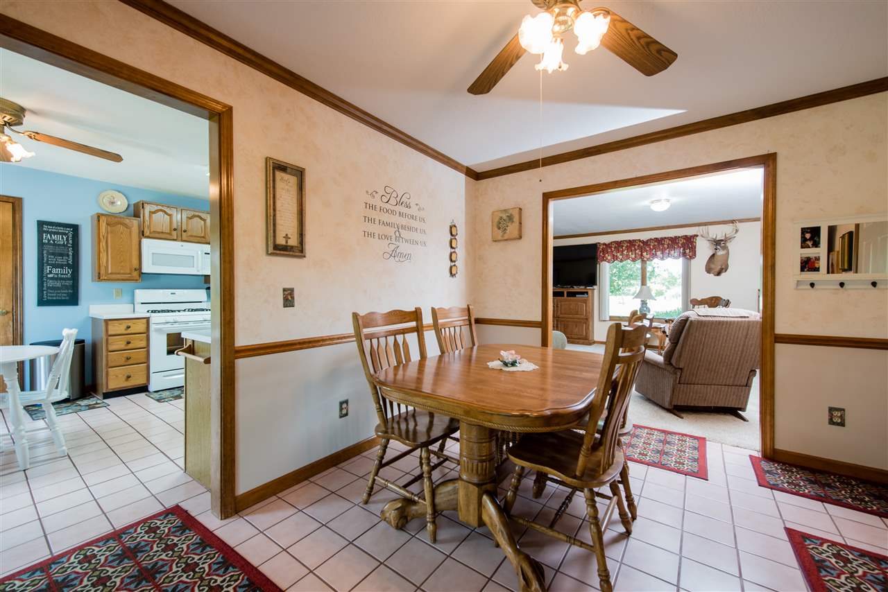 7117 Hosler Road Leo, IN 46765 - Photo 13 of 32