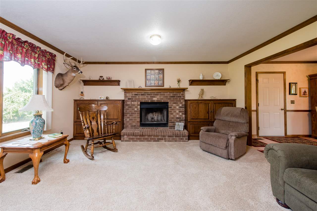 7117 Hosler Road Leo, IN 46765 - Photo 16 of 32