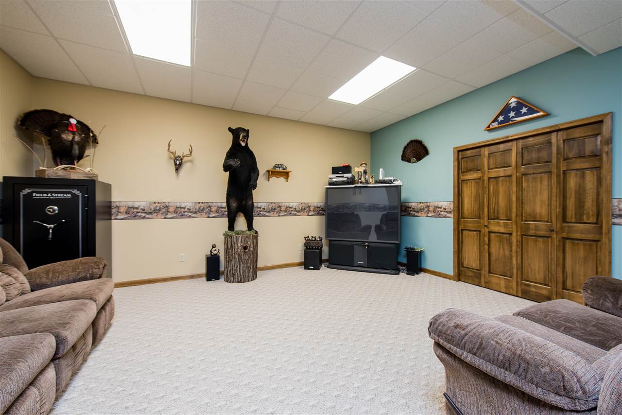 7117 Hosler Road Leo, IN 46765 - Photo 27 of 32