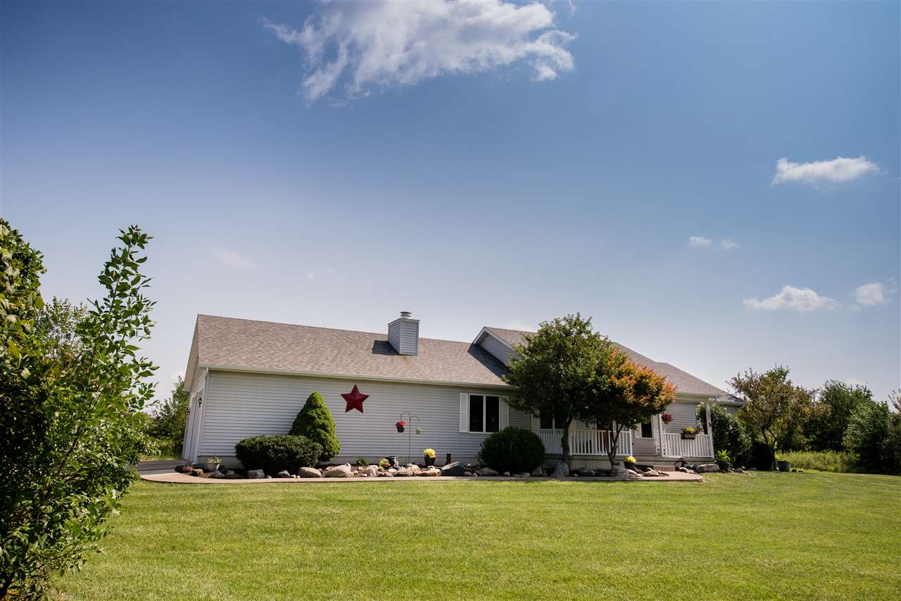 7117 Hosler Road Leo, IN 46765 - Photo 8 of 32