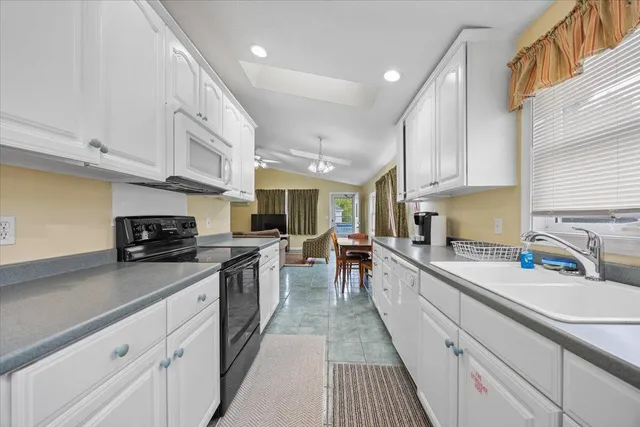 $405,000 | 22 Ocean Park Road, Unit 136, Saco, ME 04072