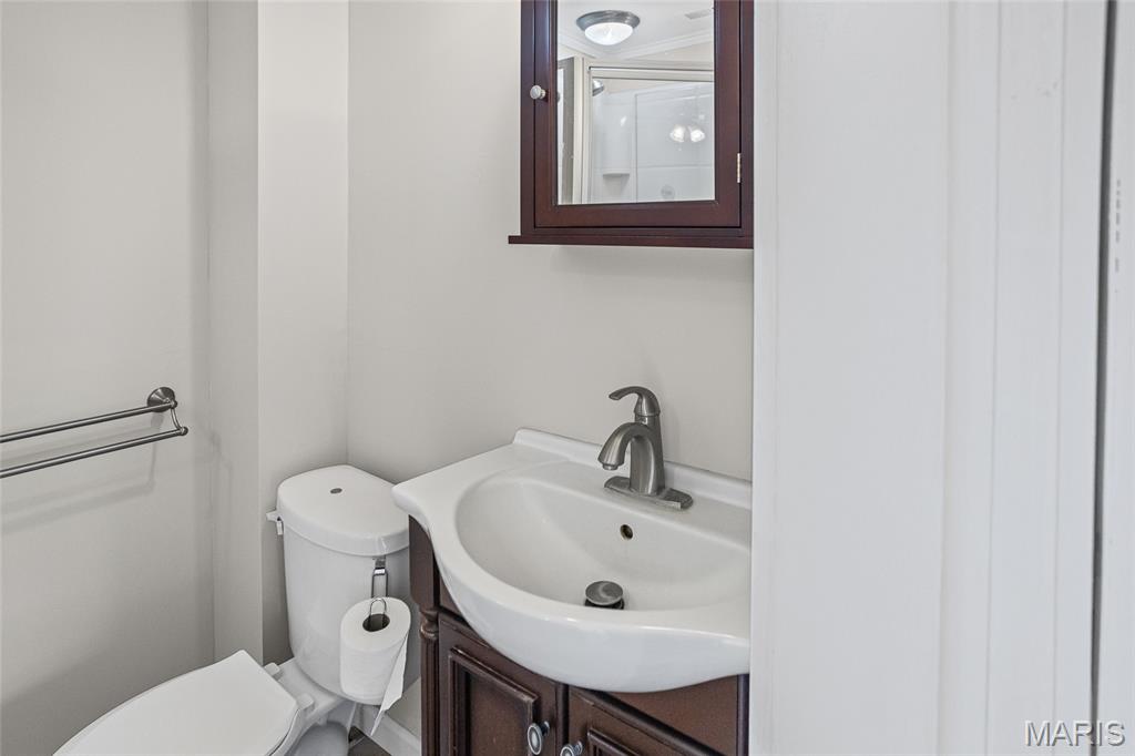 208 South Fillmore Street Edwardsville, IL 62025 - Photo 23 of 39