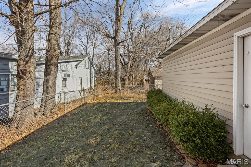 208 South Fillmore Street Edwardsville, IL 62025 - Photo 8 of 39