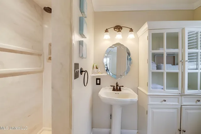 $2,400 | 176 Markham Drive, Gulfport, MS 39507