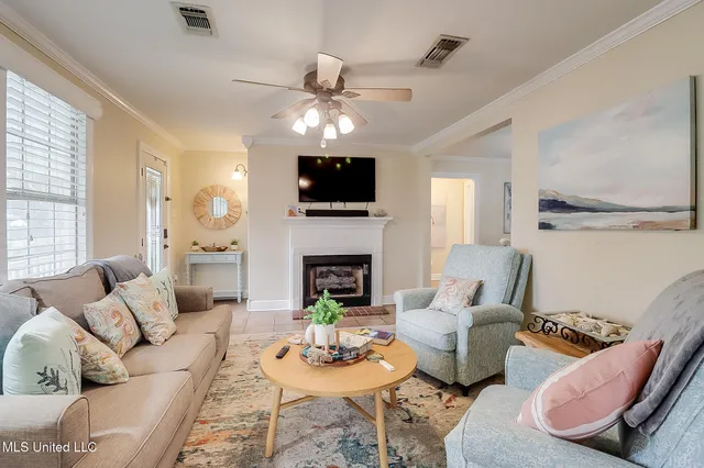 $2,400 | 176 Markham Drive, Gulfport, MS 39507