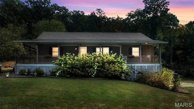 $399,999 | 20 Chad Lane, Rhineland, MO 65069