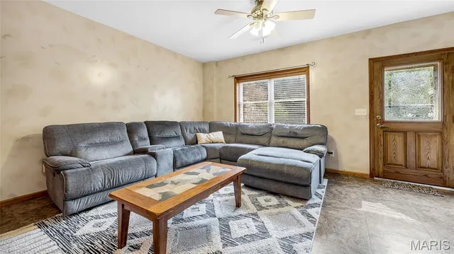 $399,999 | 20 Chad Lane, Rhineland, MO 65069