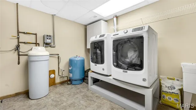 $399,999 | 20 Chad Lane, Rhineland, MO 65069