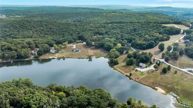 $399,999 | 20 Chad Lane, Rhineland, MO 65069