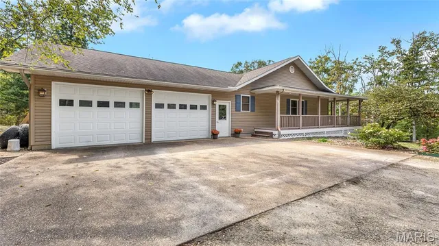$399,999 | 20 Chad Lane, Rhineland, MO 65069