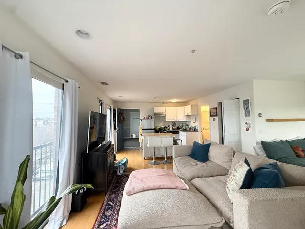 $2,680 | 660 Cambridge Street, Unit 404, Cambridge, MA 02141