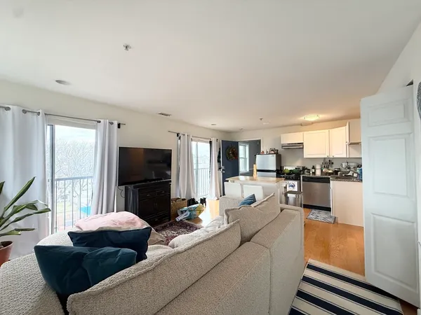 $2,680 | 660 Cambridge Street, Unit 404, Cambridge, MA 02141