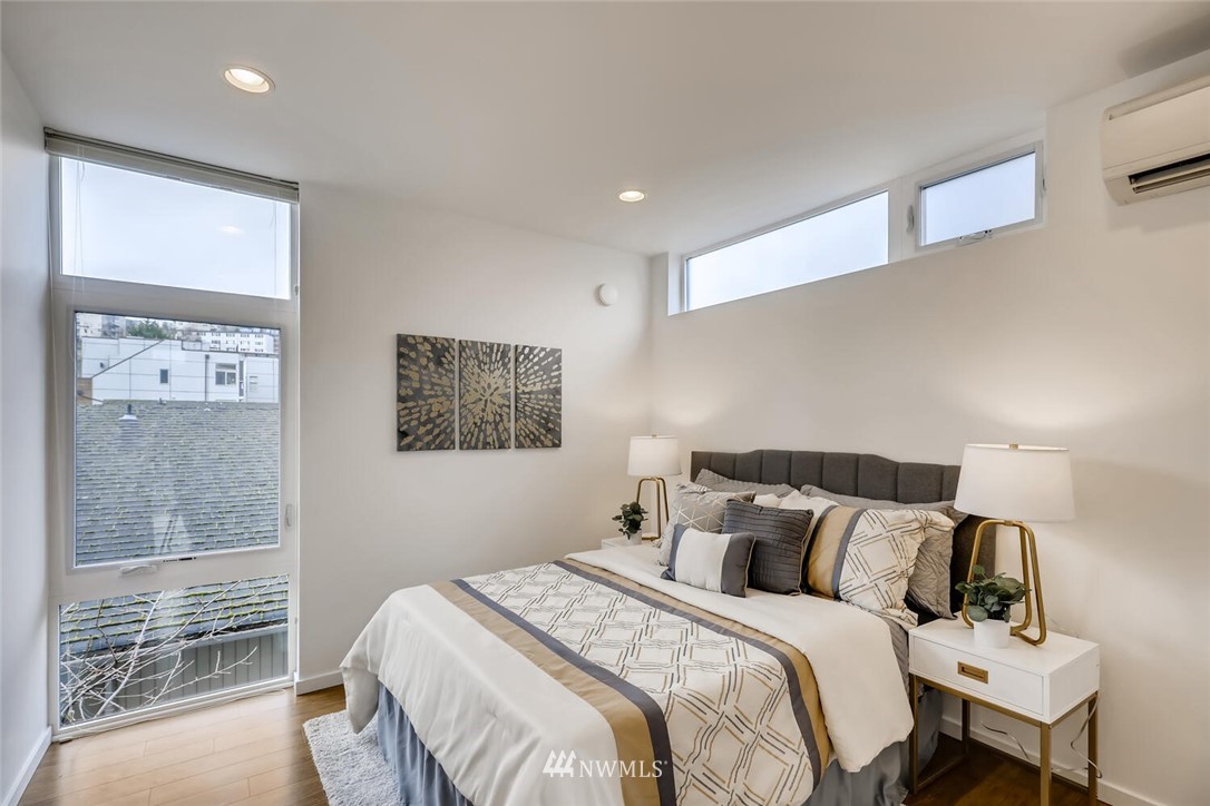 2818 Southwest Genesee Street Seattle, WA 98126 - Photo 14 of 20 Gallery Image 14