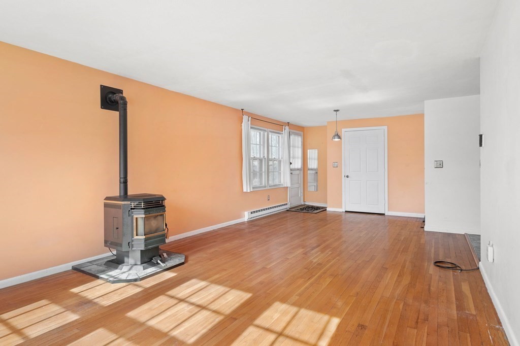 37 A Waterside Road, Unit A Marblehead, MA 01945 - Photo 7 of 20
