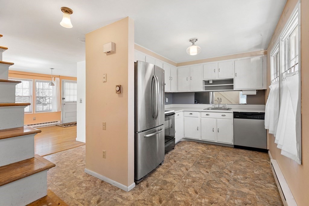 37 A Waterside Road, Unit A Marblehead, MA 01945 - Photo 8 of 20