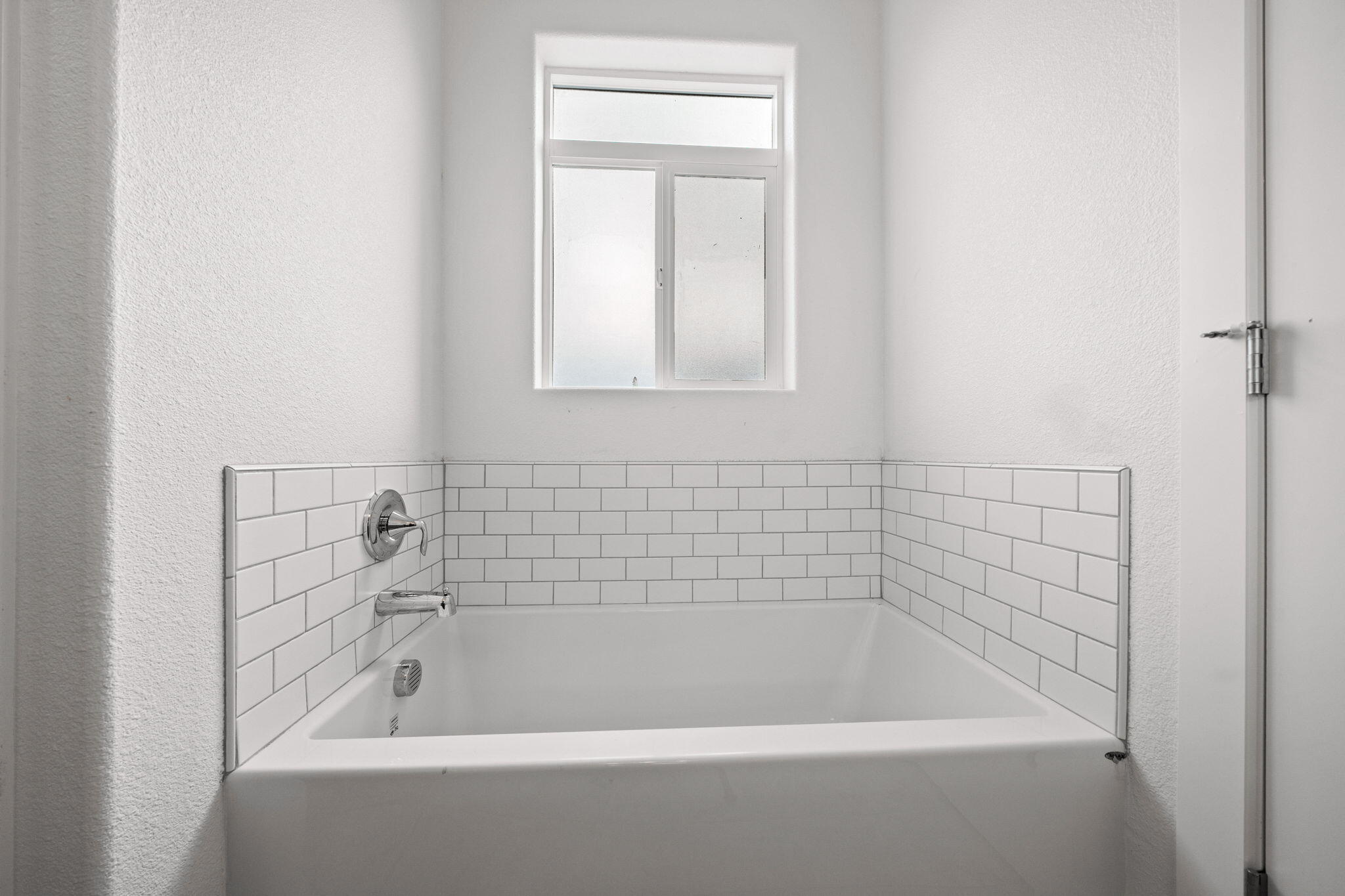 7590 Hopeful Place Shingletown, CA 96088 - Photo 25 of 31 a bathroom with a bathtub