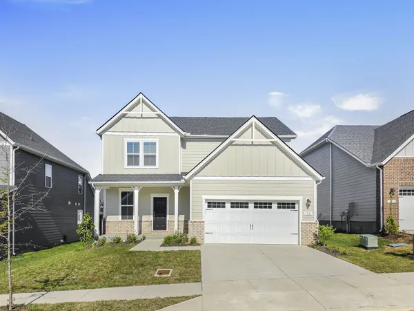 $529,900 | 1006 Lionheart Drive, Hermitage, TN 37076