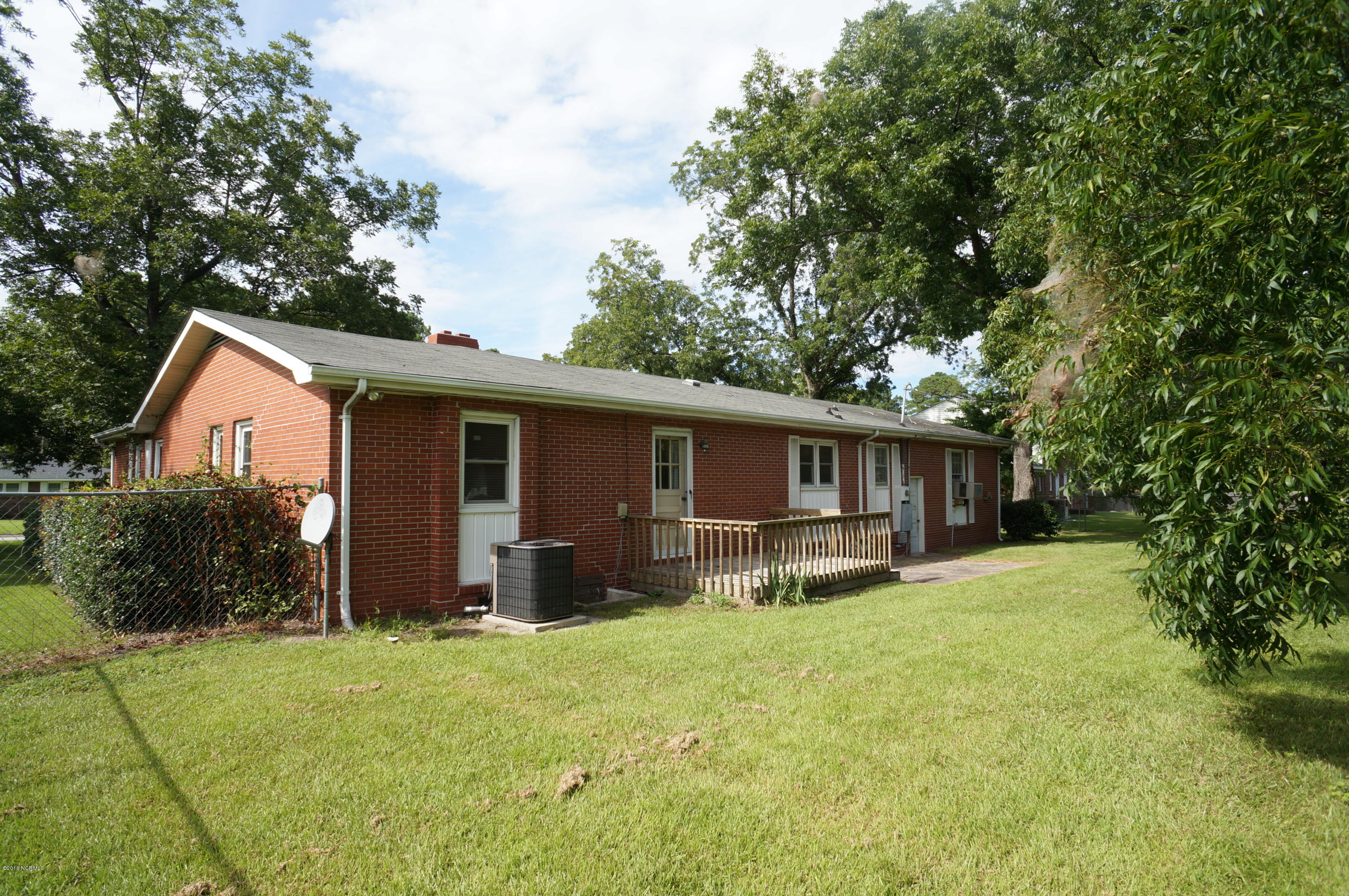 1304 Kimberly Road New Bern, NC 28562 - Photo 6 of 50 DSC05750