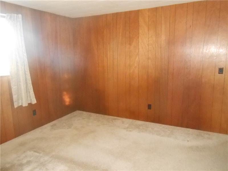 301 Crisswell Road Butler, PA 16002 - Photo 8 of 11 Second bedroom