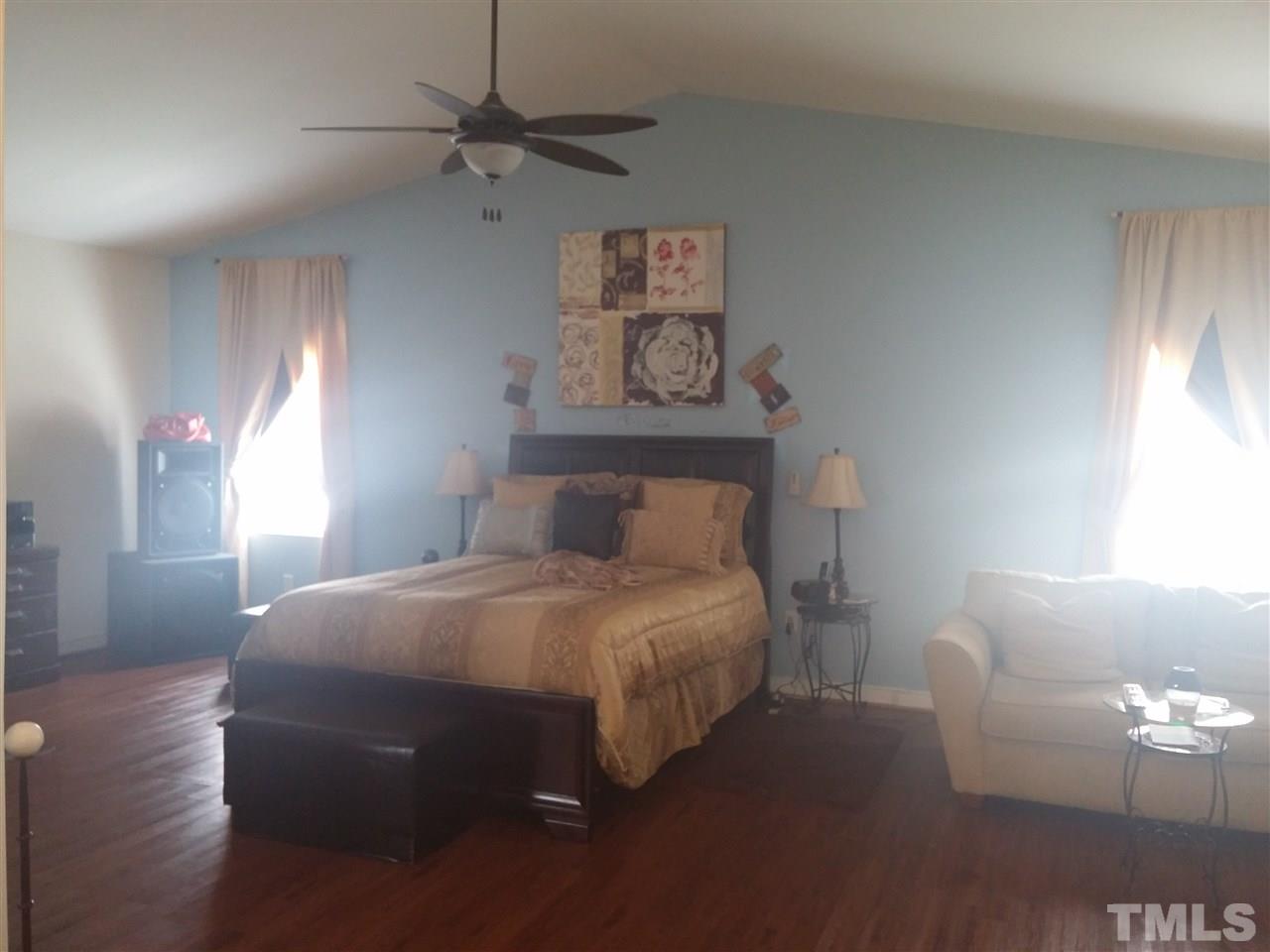 2526 Rochelle Street Durham, NC 27703 - Photo 12 of 24 Gallery Image 12